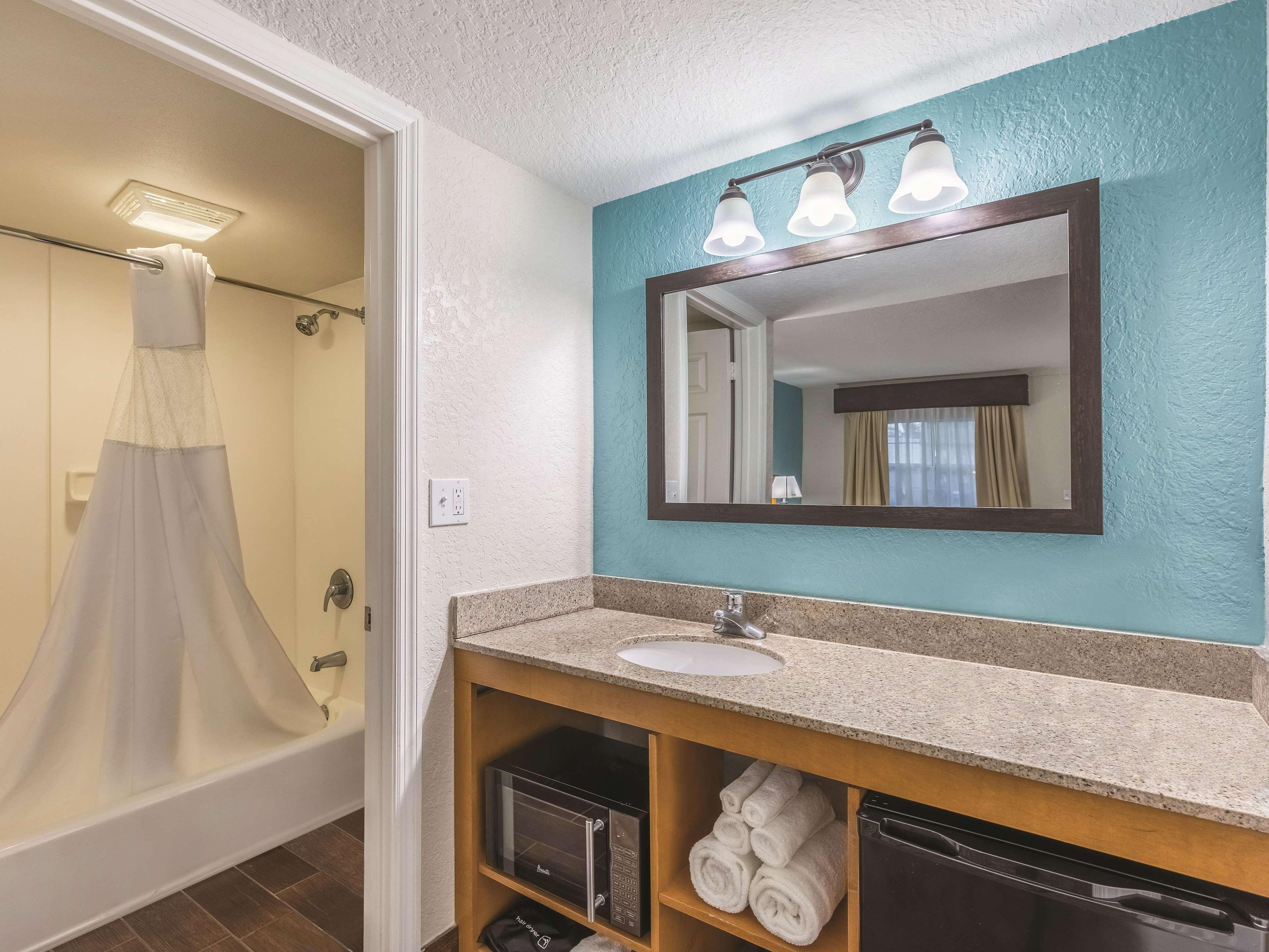 La Quinta Inn By Wyndham Cocoa Beach-Port Canaveral Exterior foto
