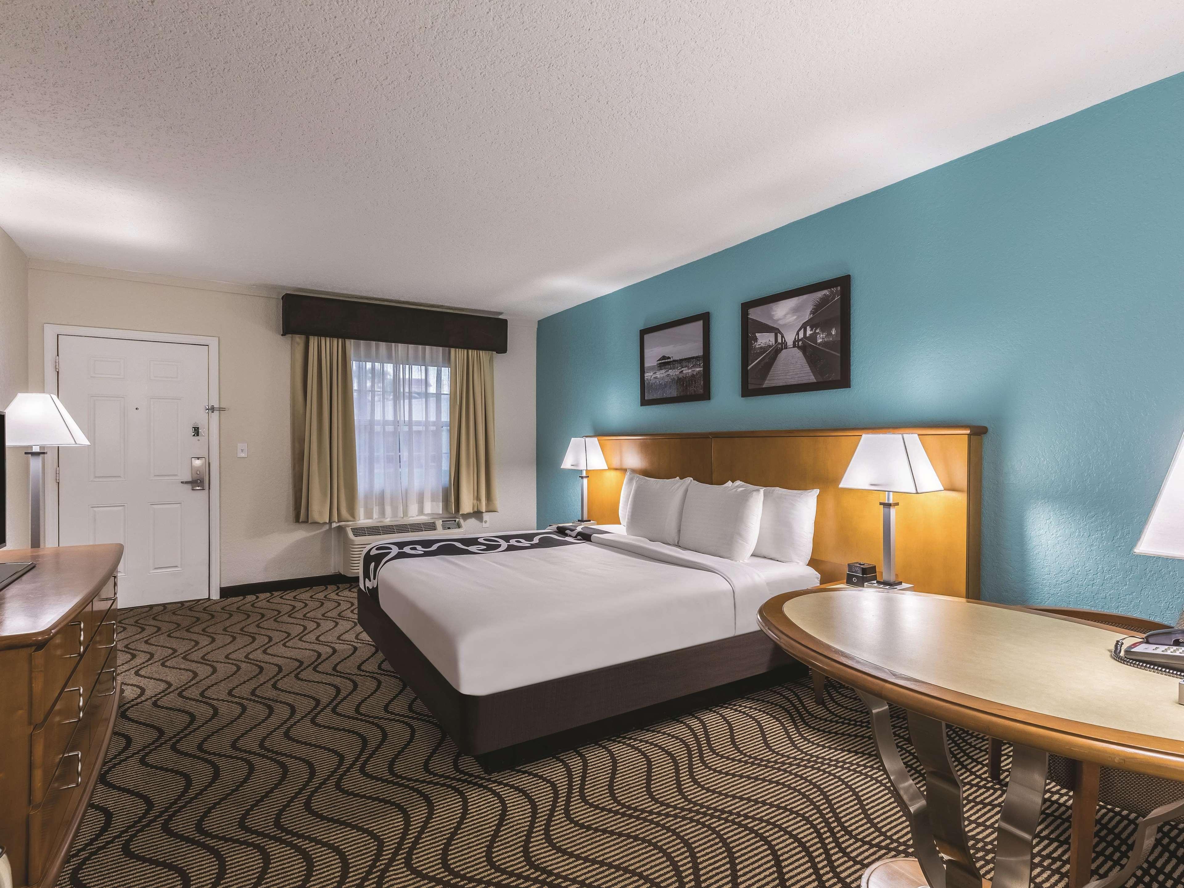 La Quinta Inn By Wyndham Cocoa Beach-Port Canaveral Exterior foto